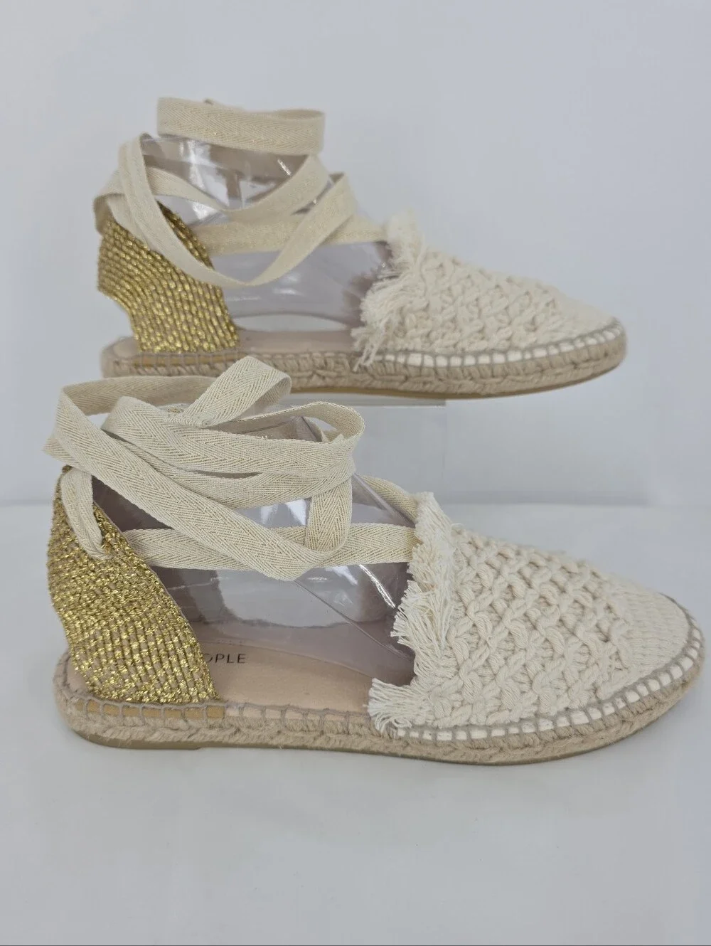 Free People Vida Espadrilles Womens 8 Ivory Gold Crochet Lace Up Boho Flats